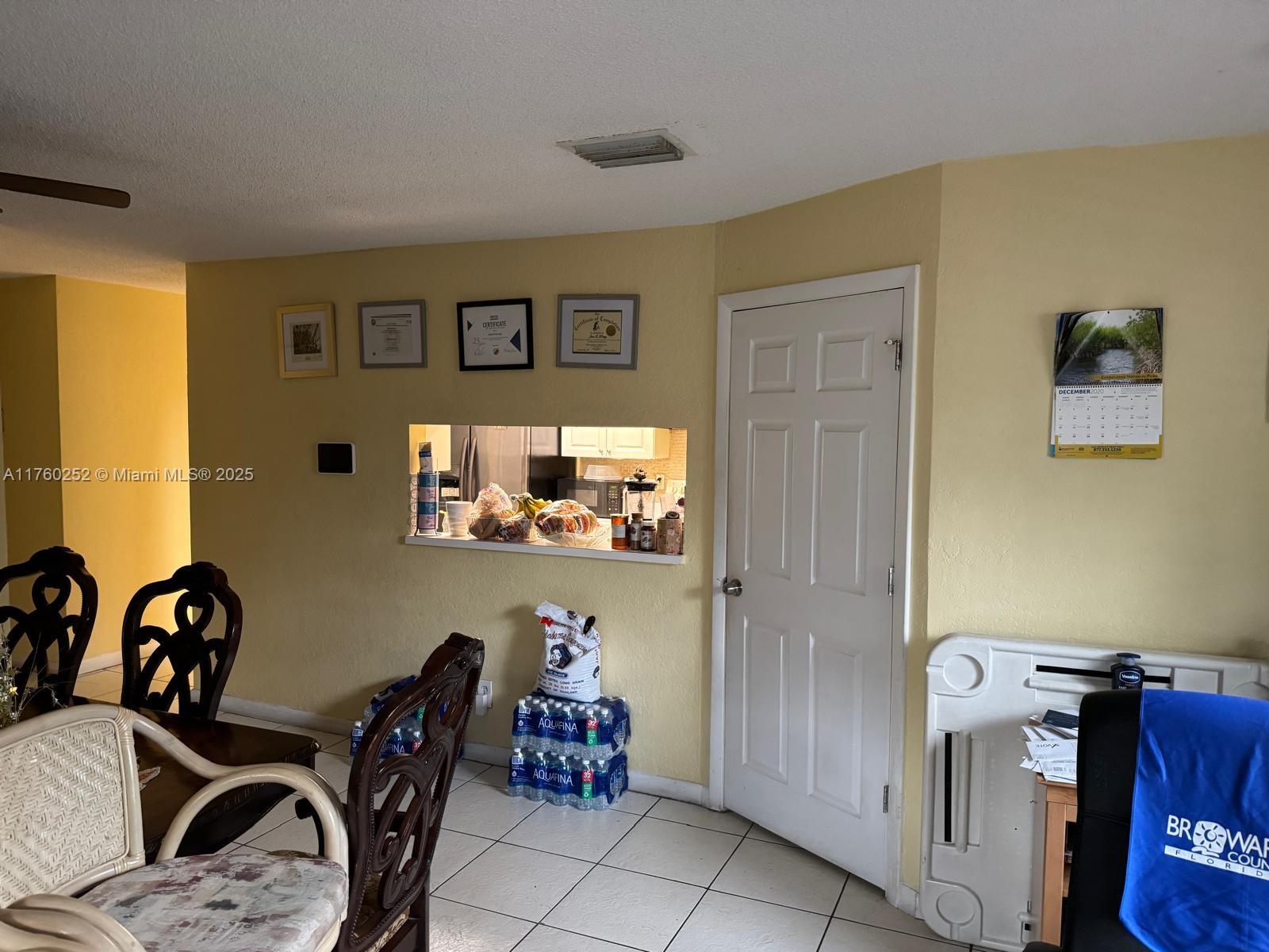 NORTH LAUDERDALE VILLAGE - Residential