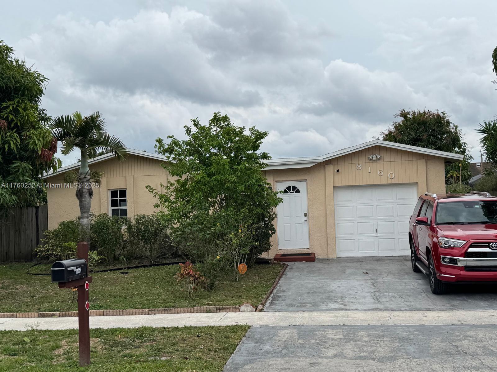 NORTH LAUDERDALE VILLAGE - Residential