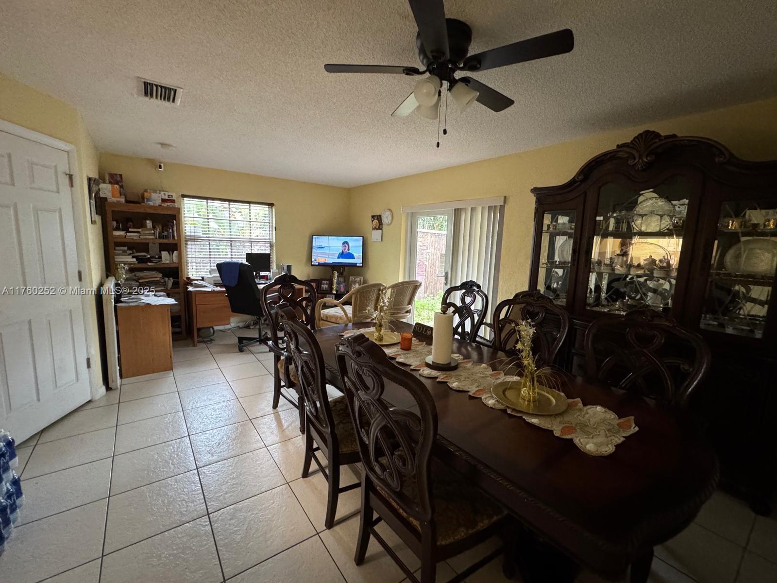 NORTH LAUDERDALE VILLAGE - Residential