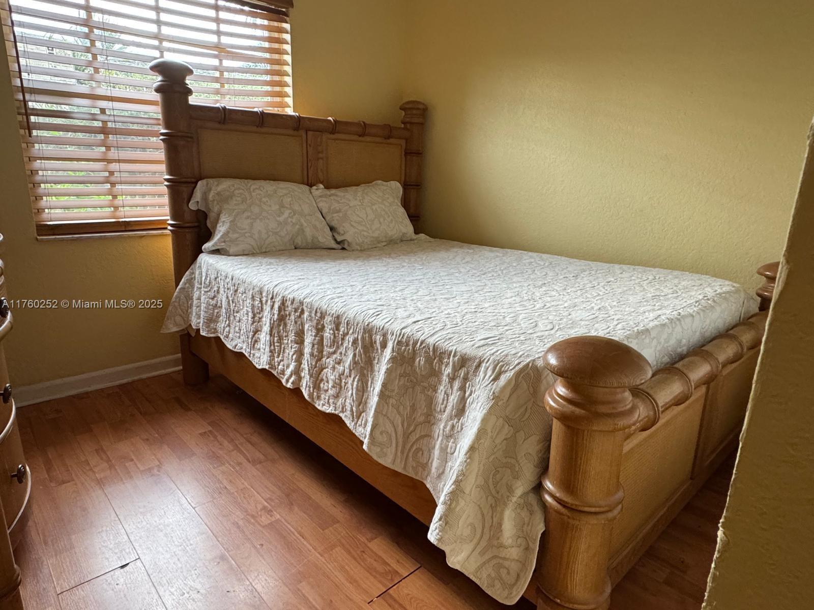NORTH LAUDERDALE VILLAGE - Residential