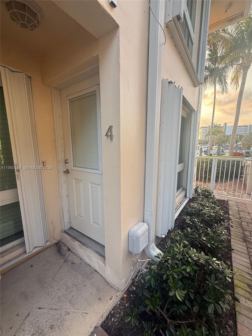 Photo of 861 SE 22nd Ave #4, Pompano Beach, FL 33062 (MLS # A11980159)