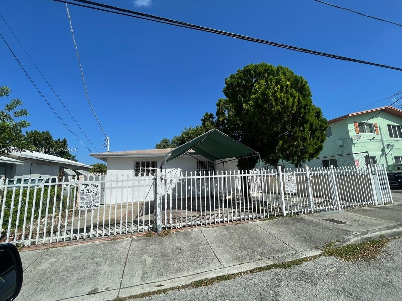 Rental Property at 1019 Nw 24th St 1019, Miami, Broward County, Florida - Bedrooms: 2 
Bathrooms: 1  - $2,250 MO.