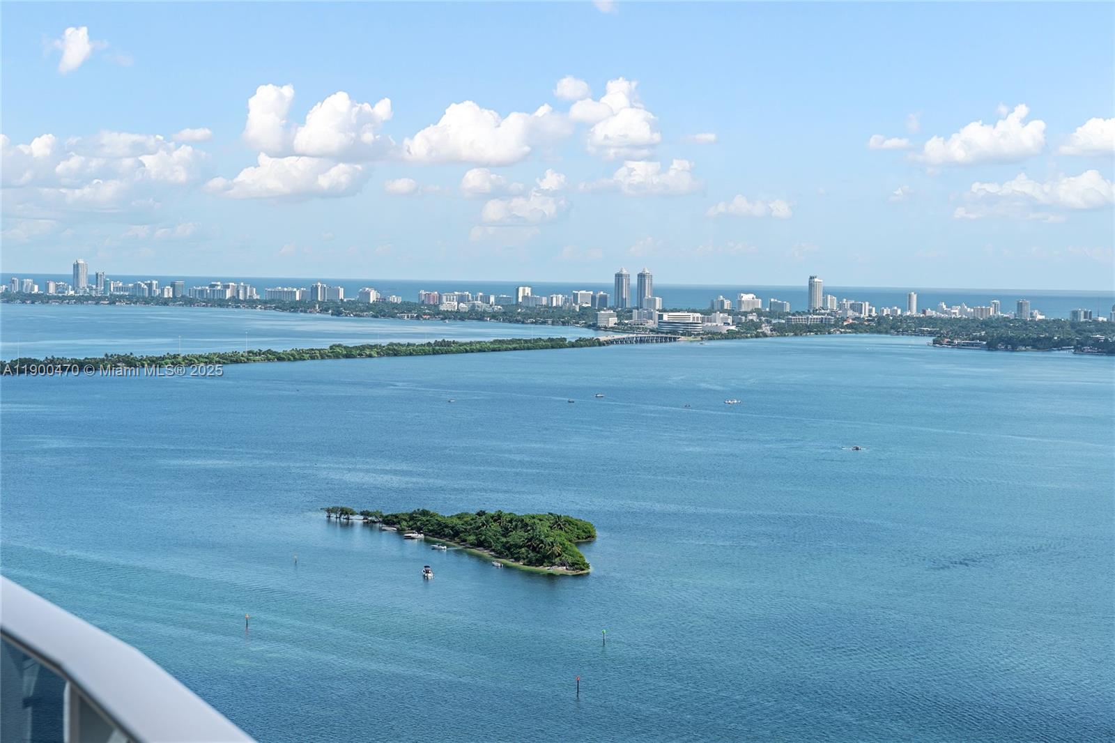 ARIA ON THE BAY CONDO - Residential