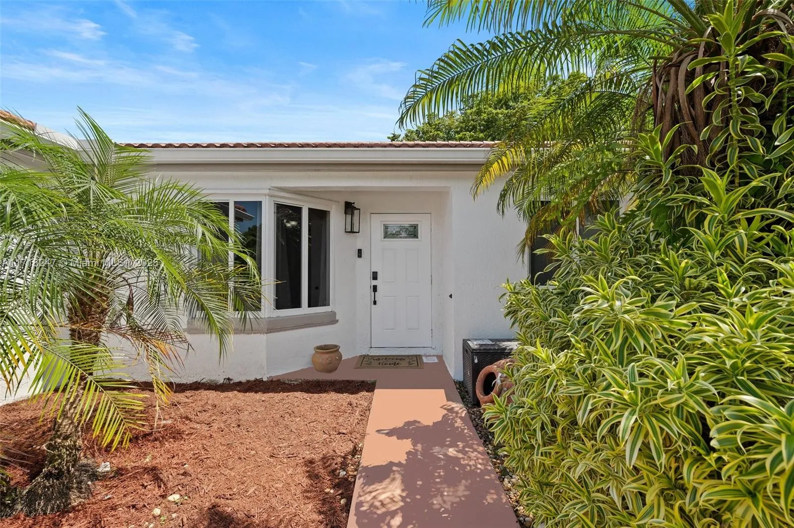 Miami, Florida 33177, United States, 4 Bedrooms Bedrooms, ,2 BathroomsBathrooms,Residential,Active,20916