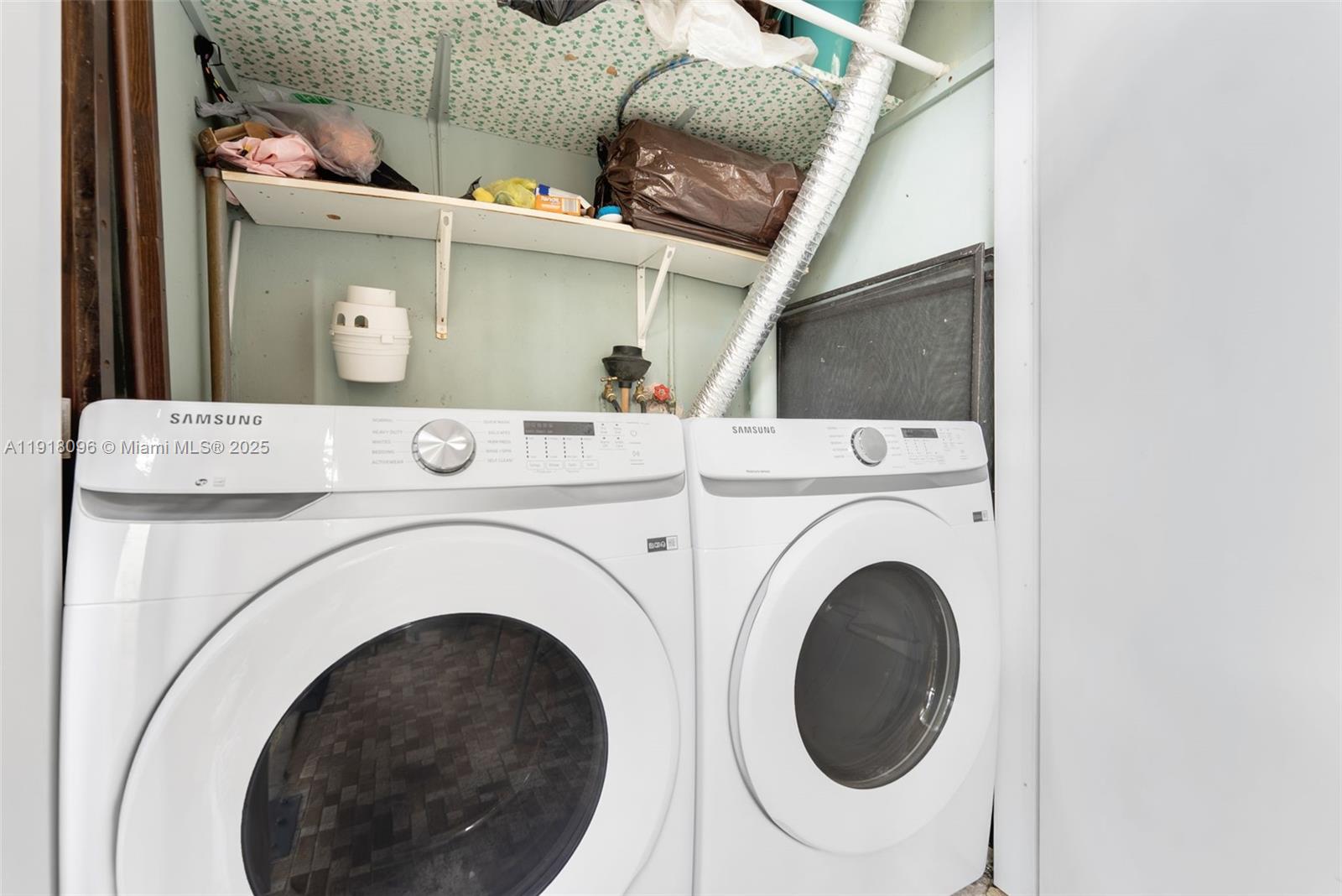 PROMENADE AT KENDALE LAKE - Residential