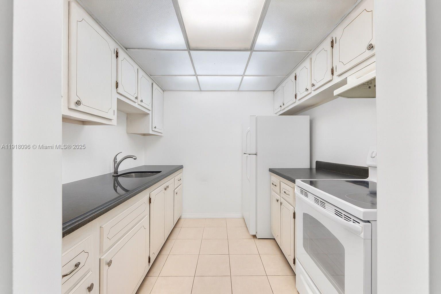 14415 N Kendall Dr 212G