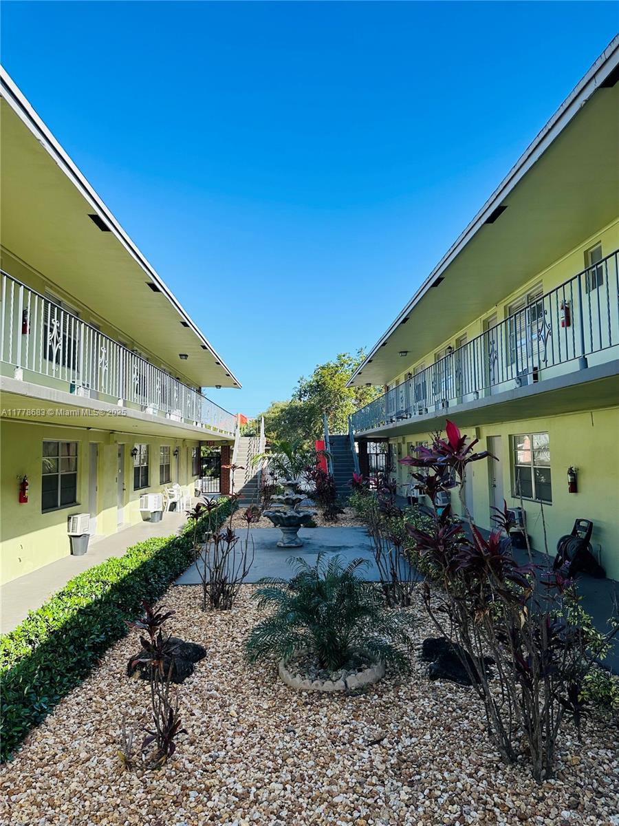 Rental Property at 17 Ne 2nd Ave 108, Dania Beach, Miami-Dade County, Florida - Bedrooms: 2 
Bathrooms: 1  - $1,800 MO.
