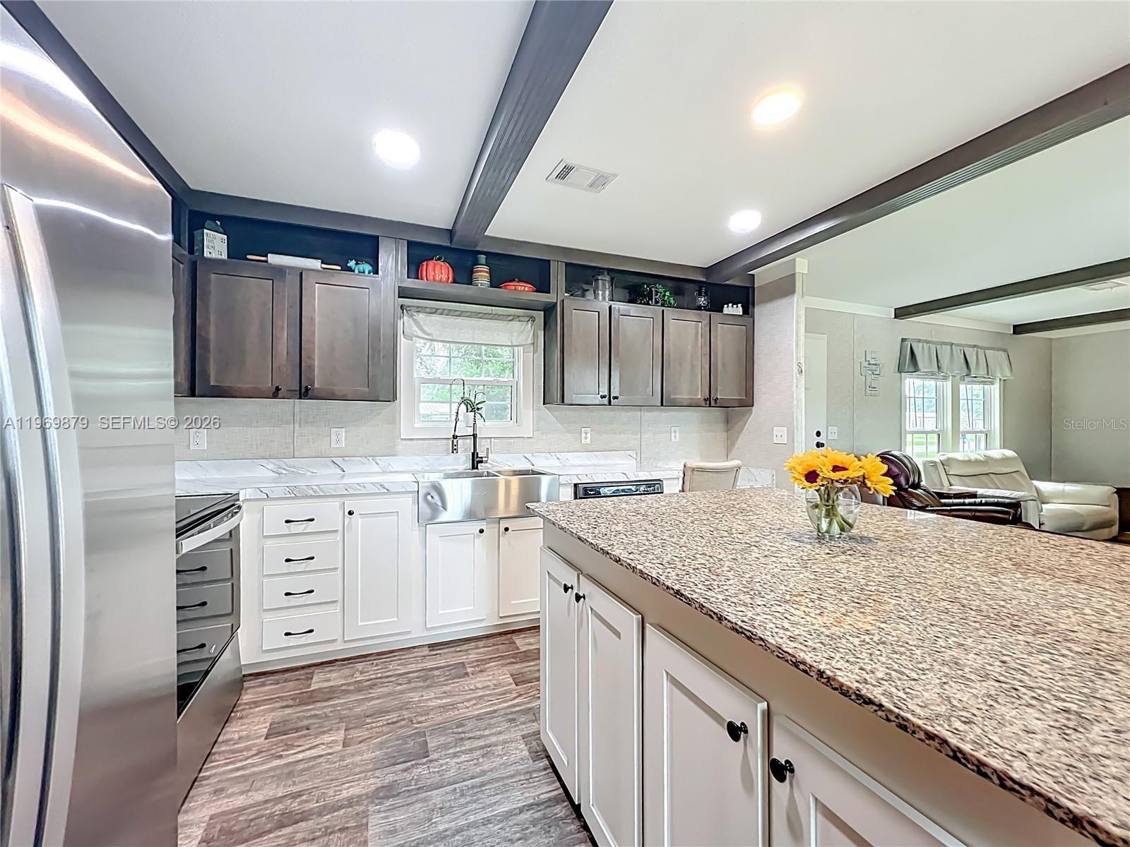 SHADY HILLS PARK SOUTH - Residential