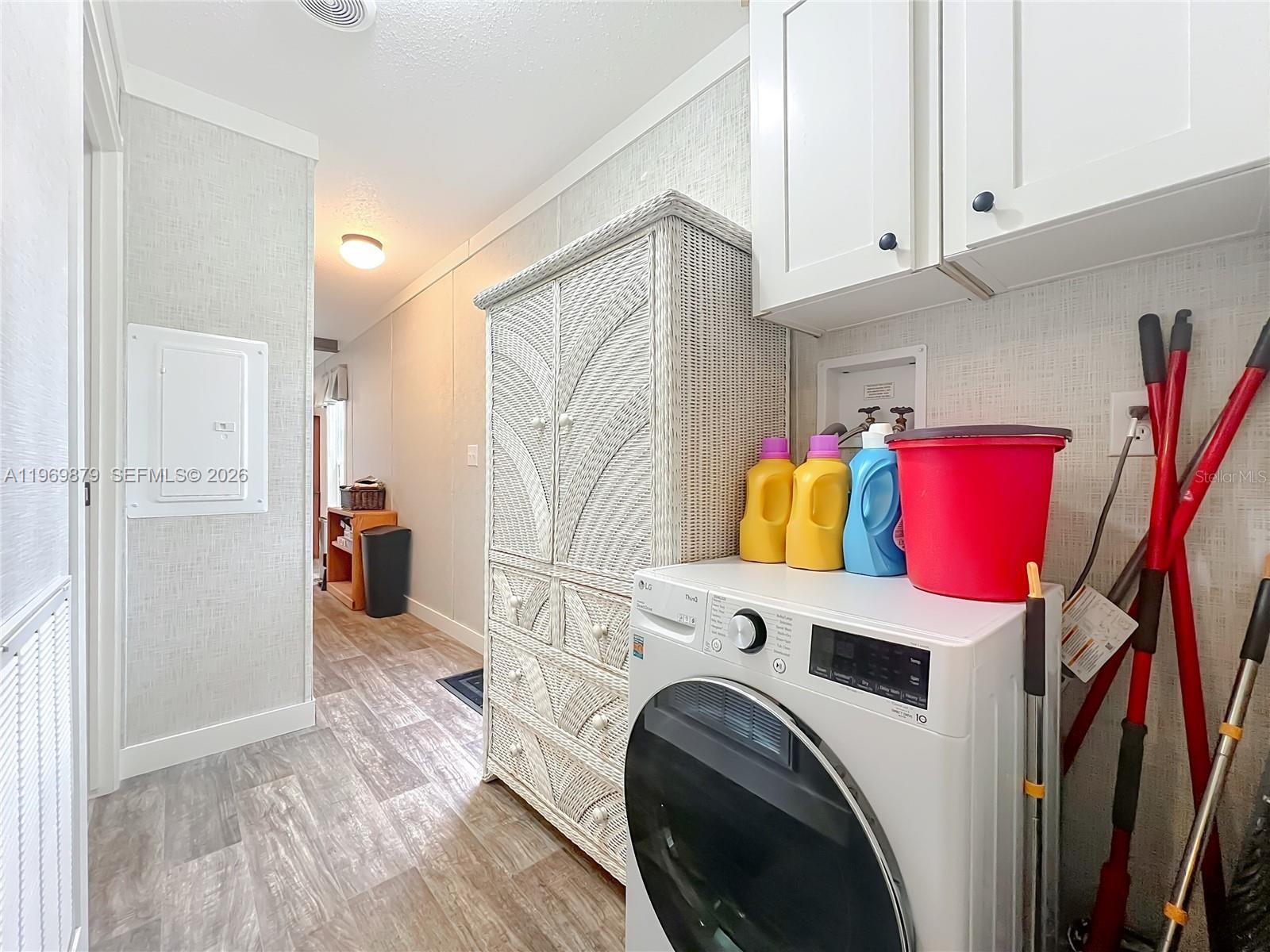 SHADY HILLS PARK SOUTH - Residential