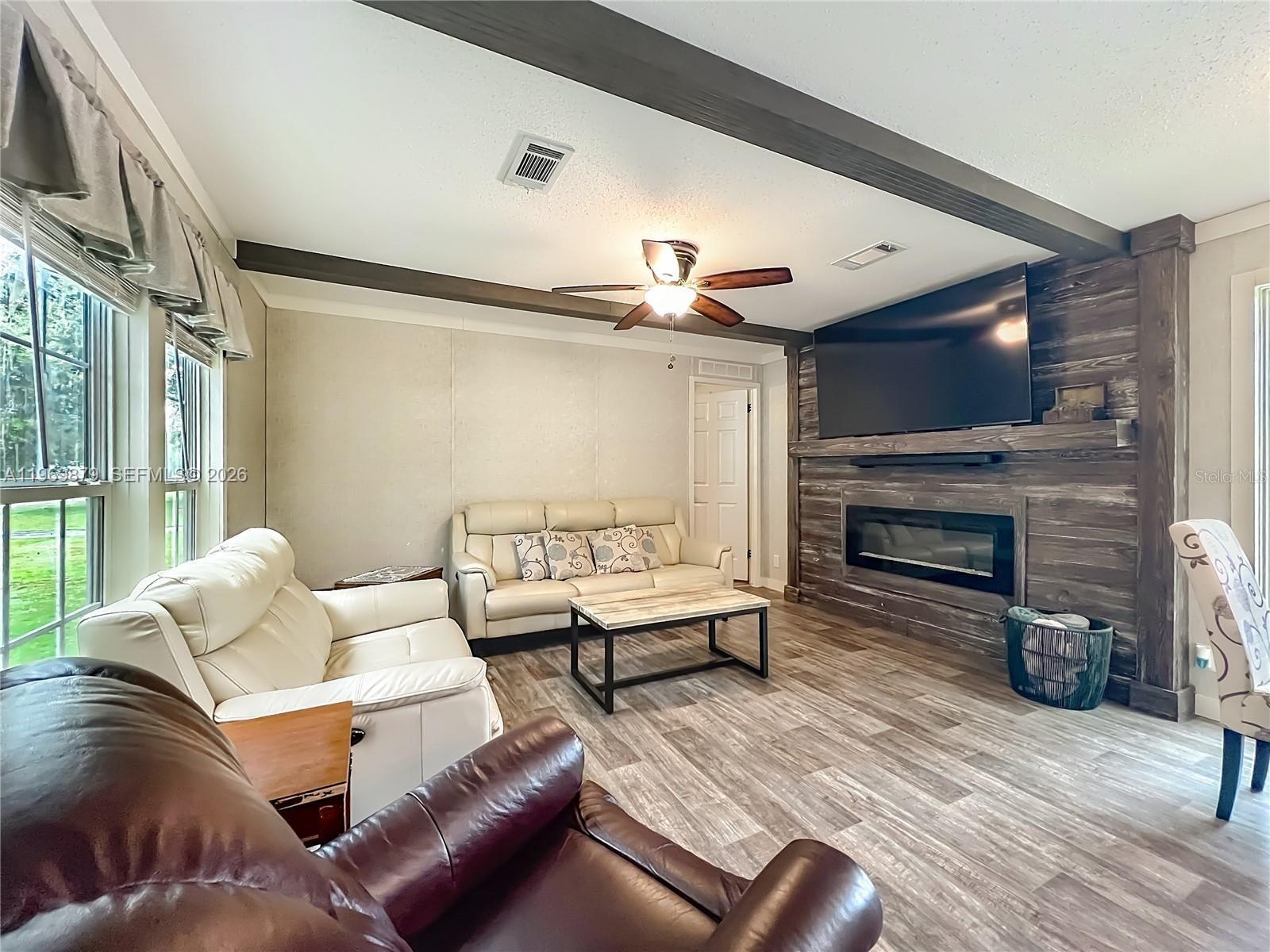 SHADY HILLS PARK SOUTH - Residential