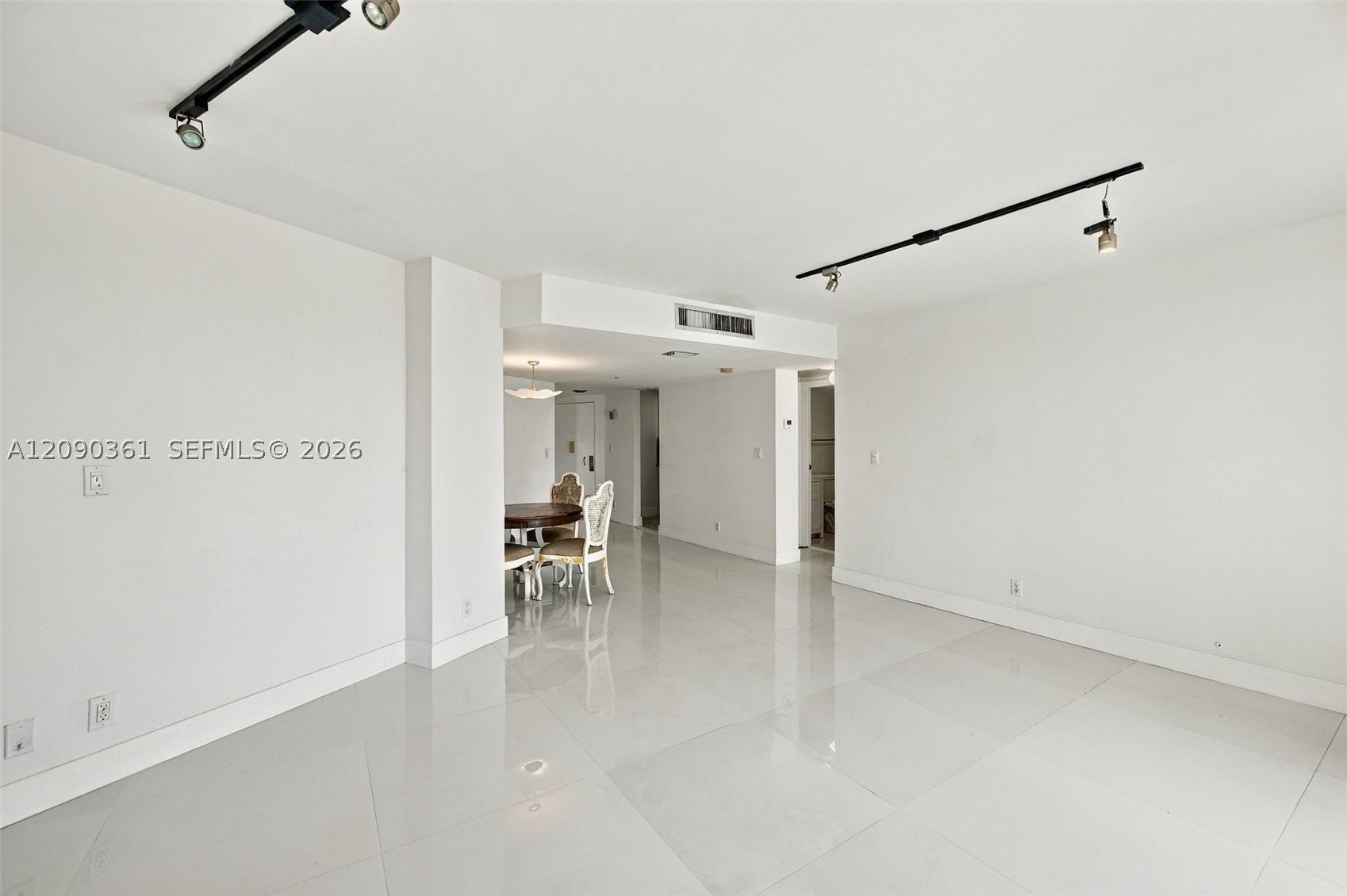 3475 N Country Club Dr 502