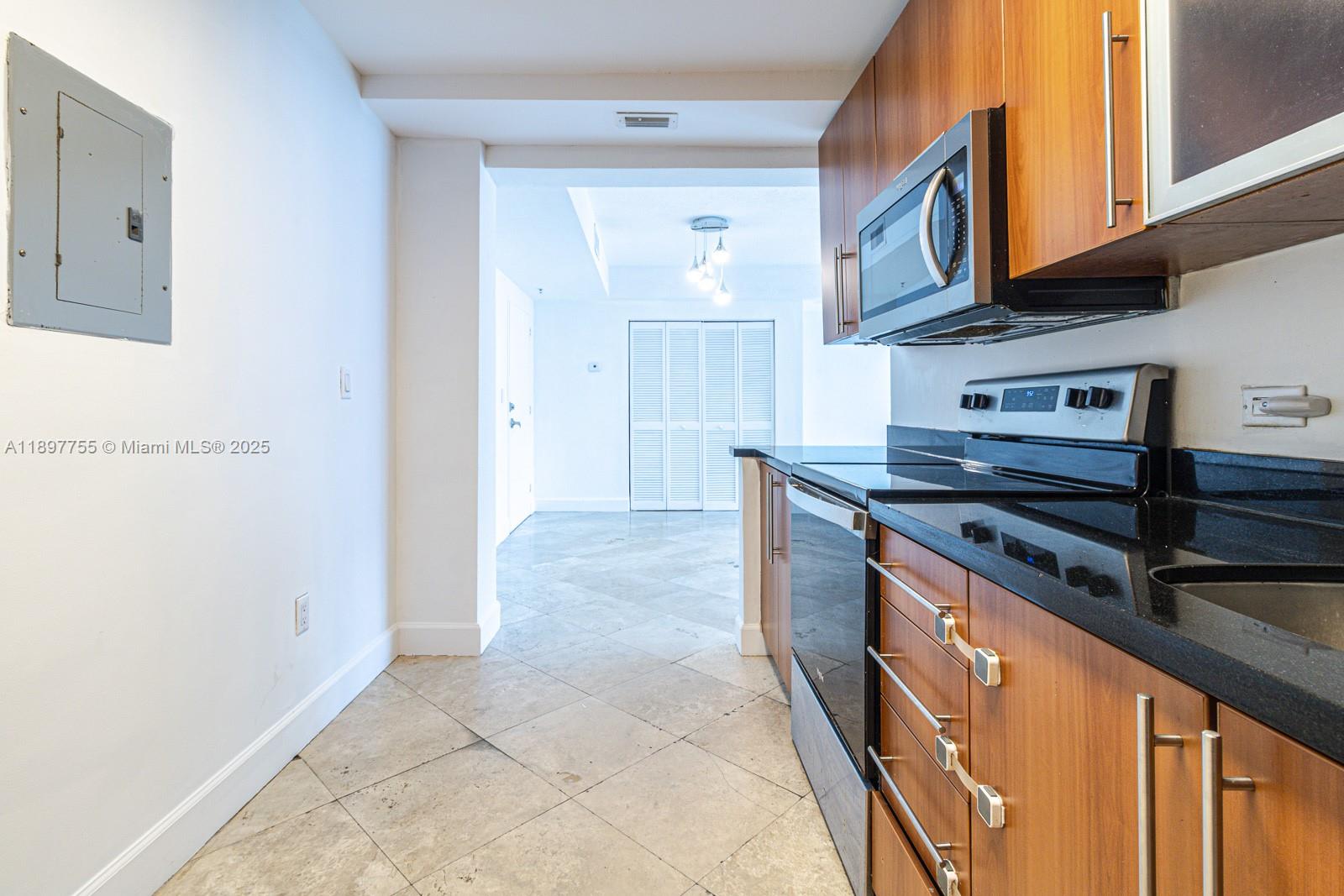 TREASURES ON THE BAY II C - Residential Lease