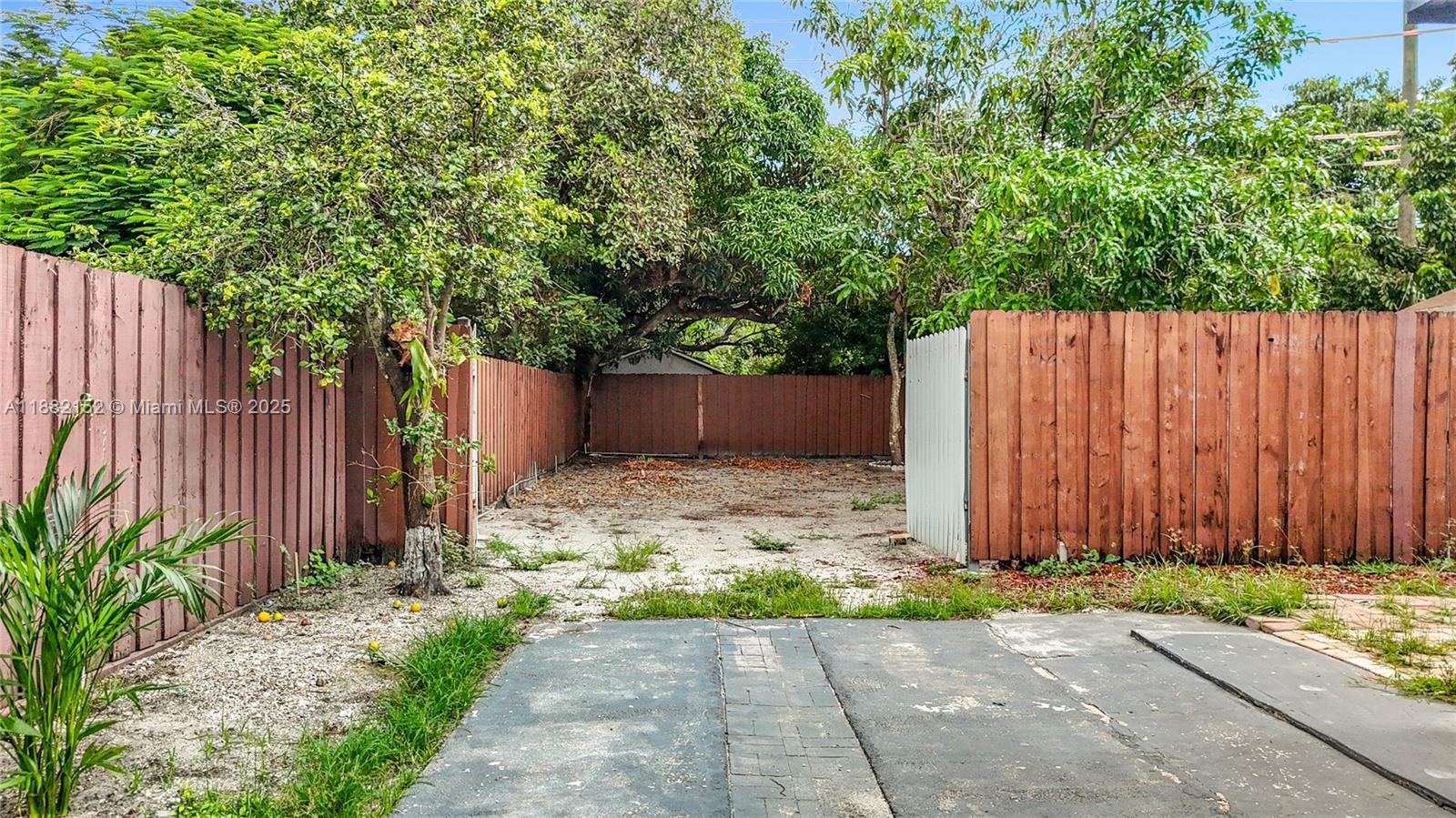 RELLAND PARK - Residential Lease