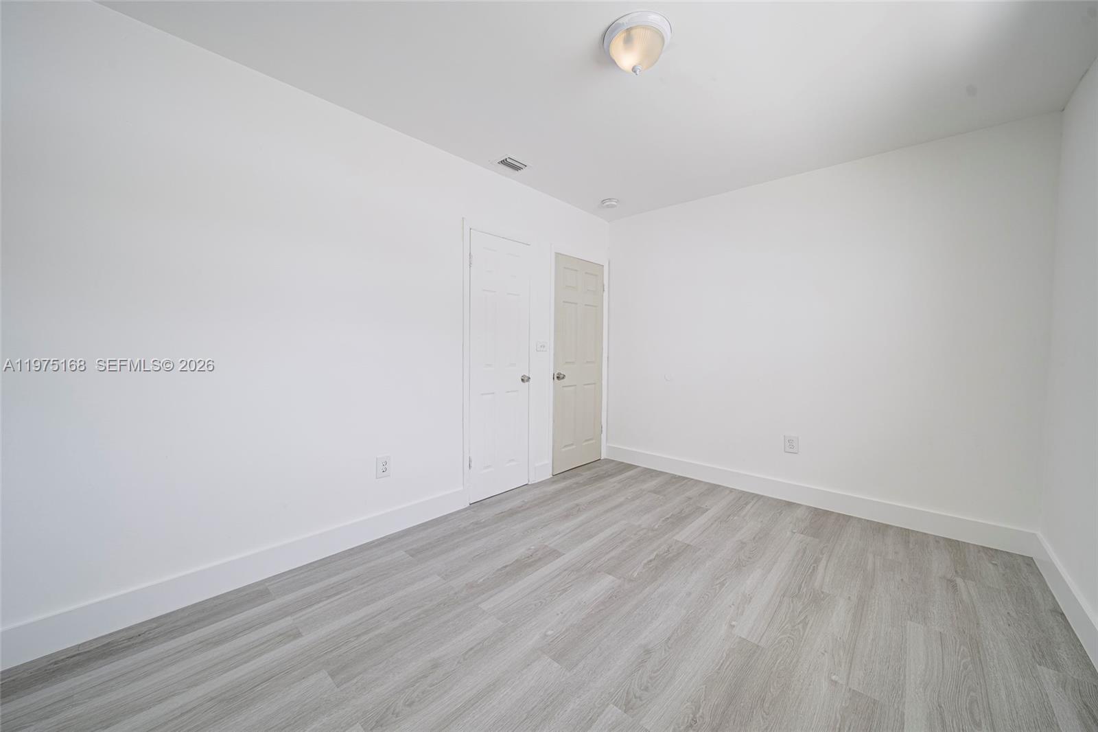 GROVELAND PK - Residential Lease