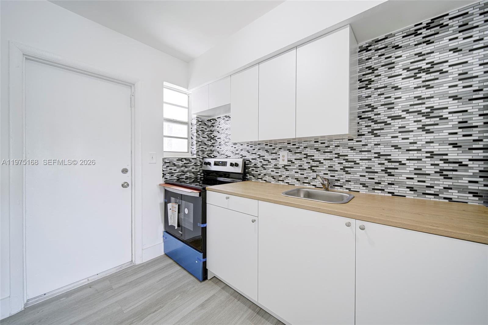 GROVELAND PK - Residential Lease