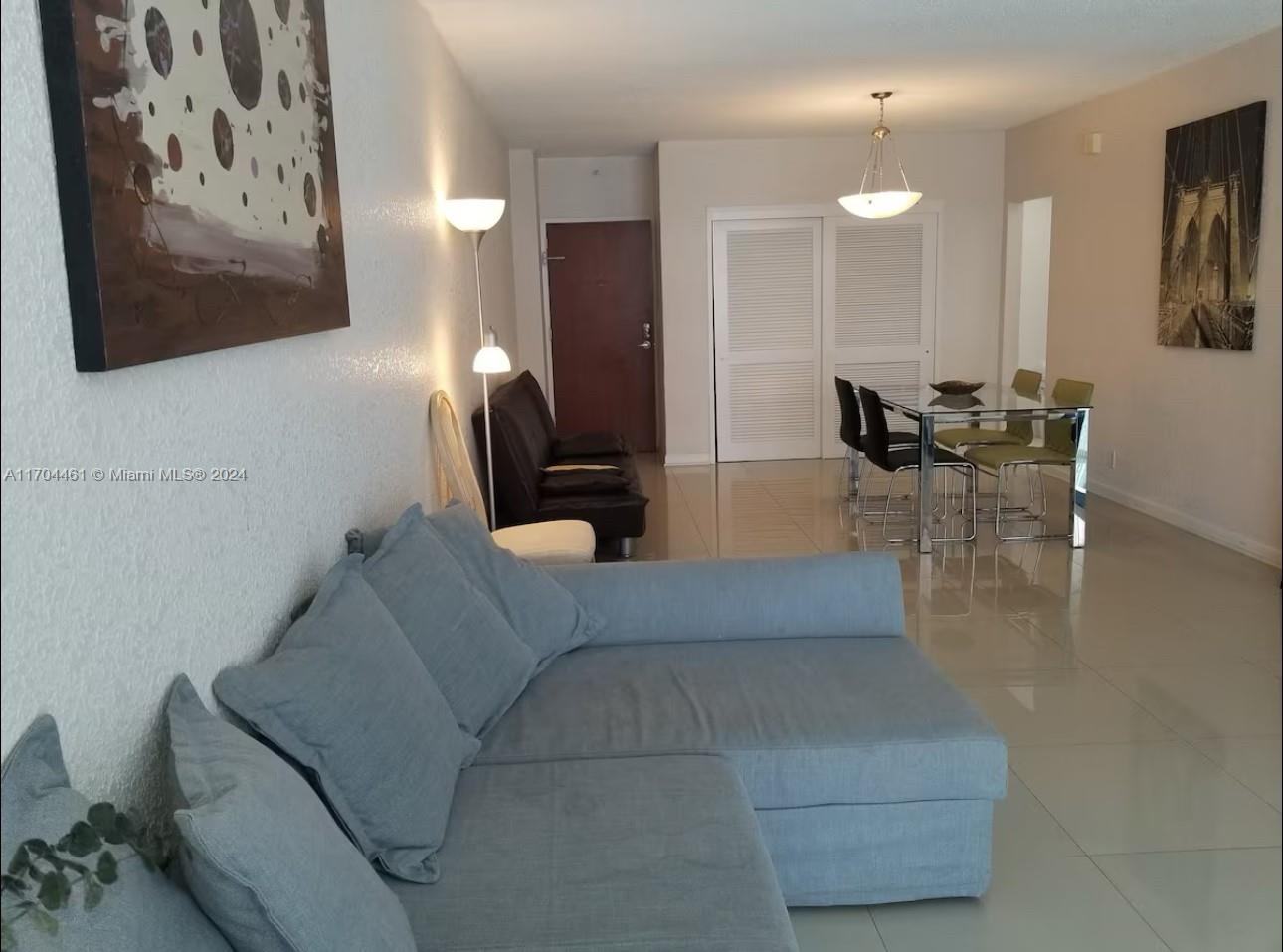 4001 S Ocean Dr 4D