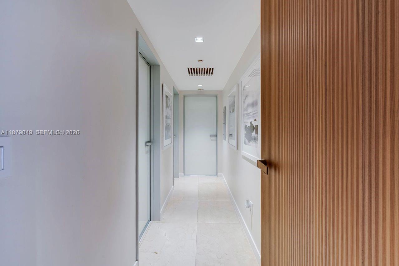 ICONBRICKELL CONDO NO 1 - Residential