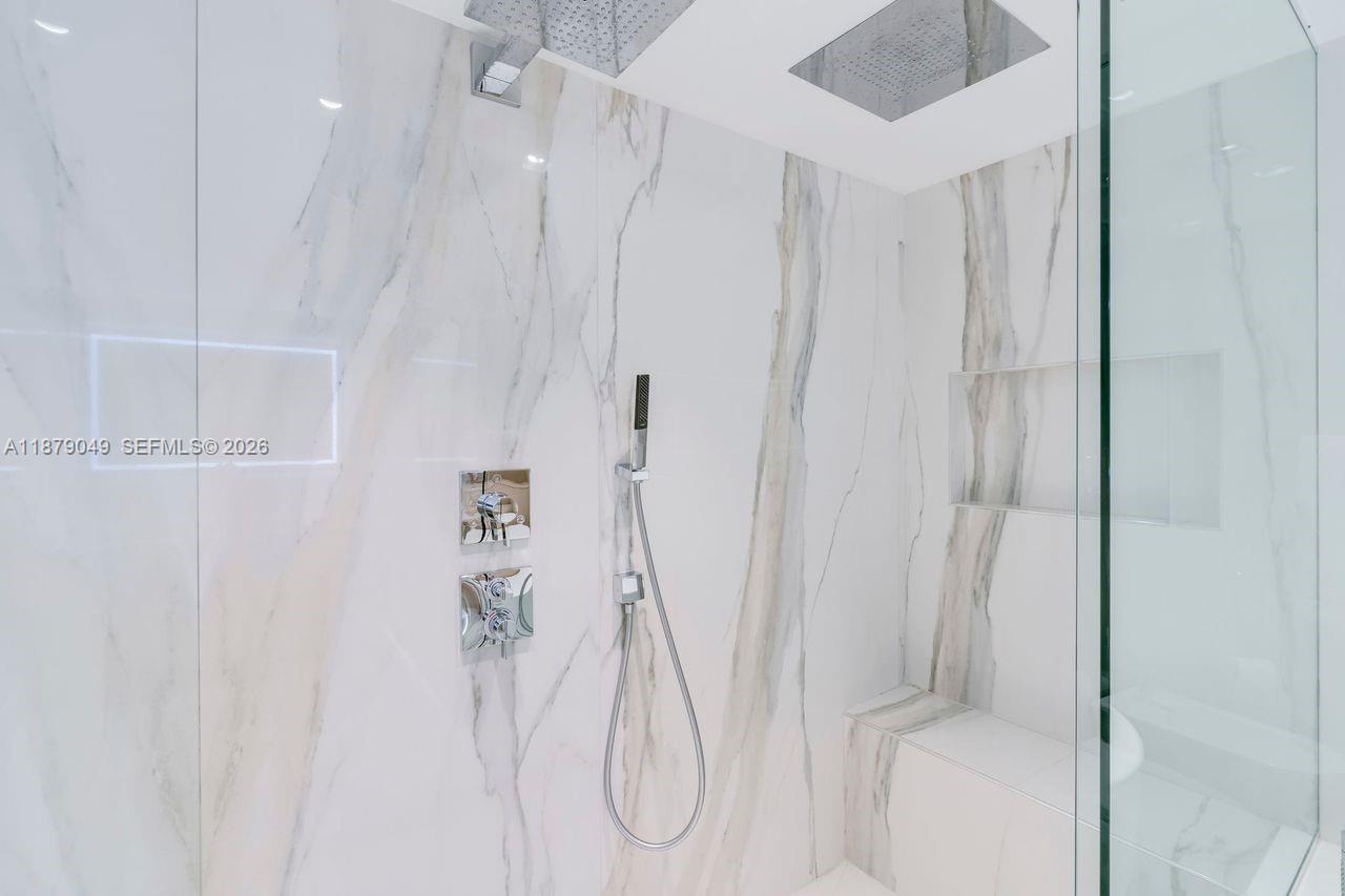 ICONBRICKELL CONDO NO 1 - Residential