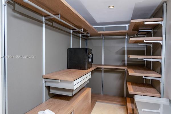 ICONBRICKELL CONDO NO 1 - Residential