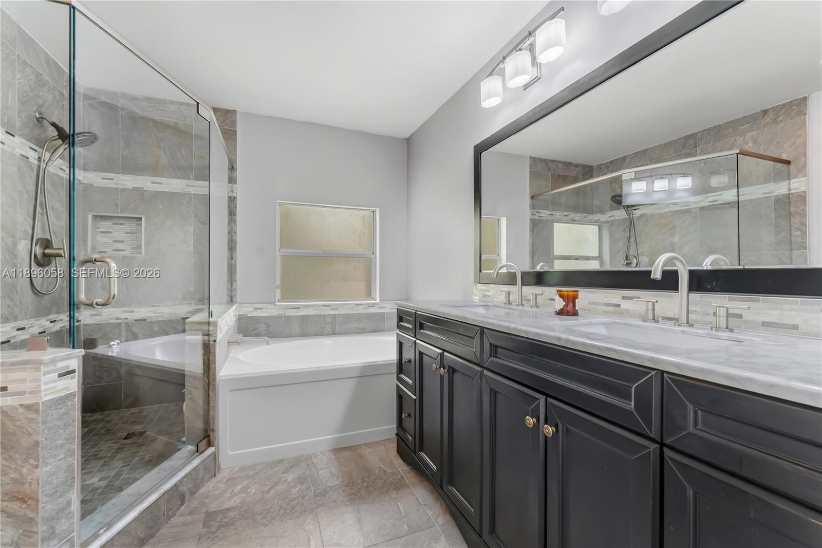 WEST GLEN MANOR - Residential