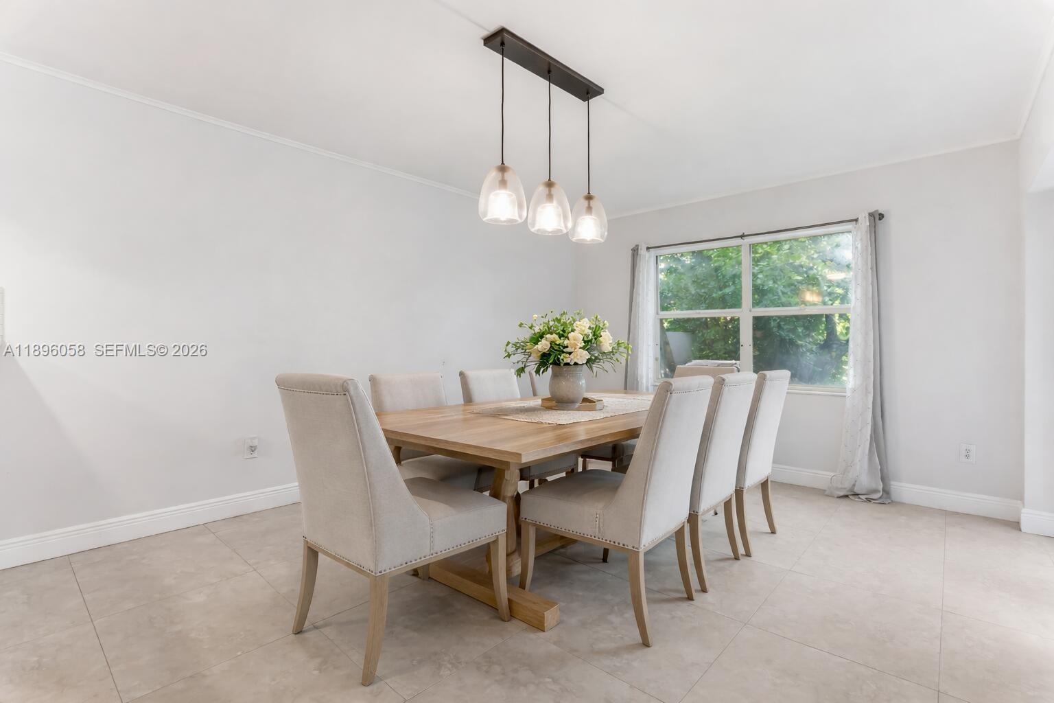 WEST GLEN MANOR - Residential