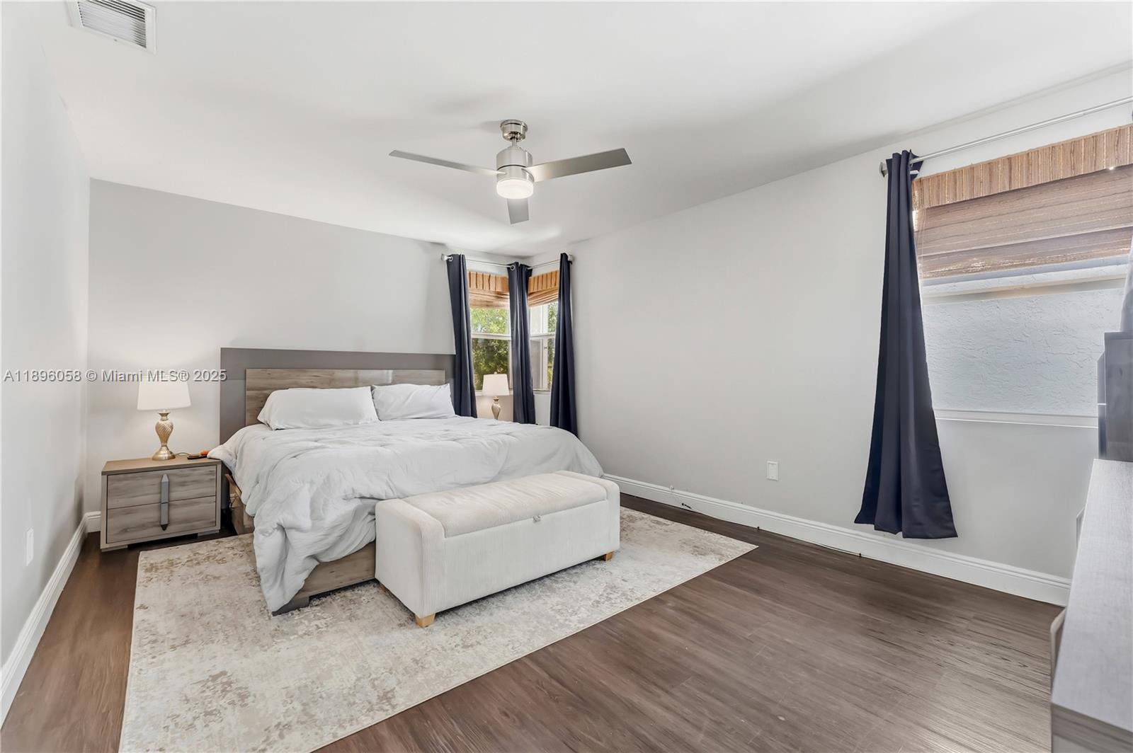 WEST GLEN MANOR - Residential