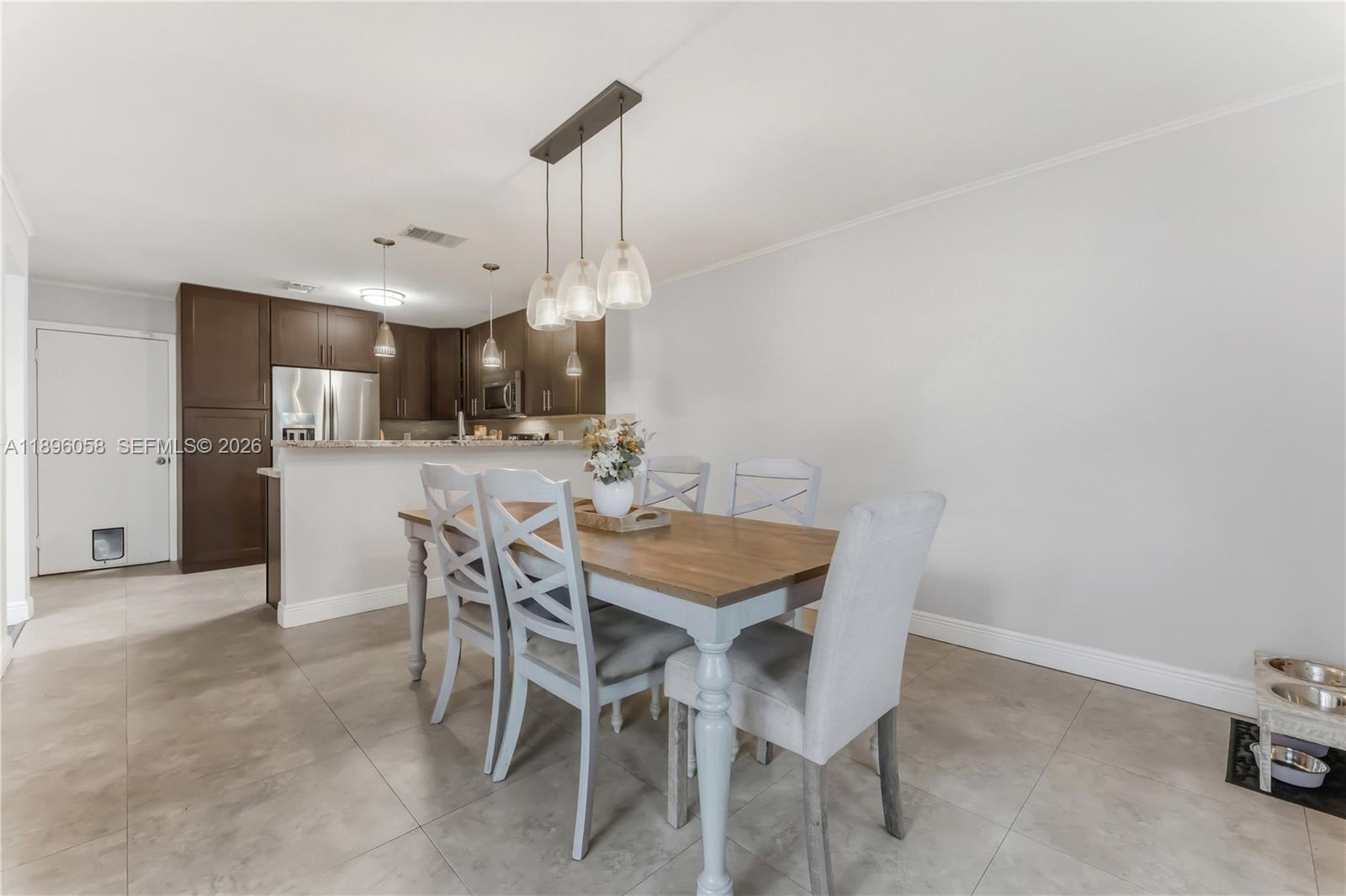 WEST GLEN MANOR - Residential