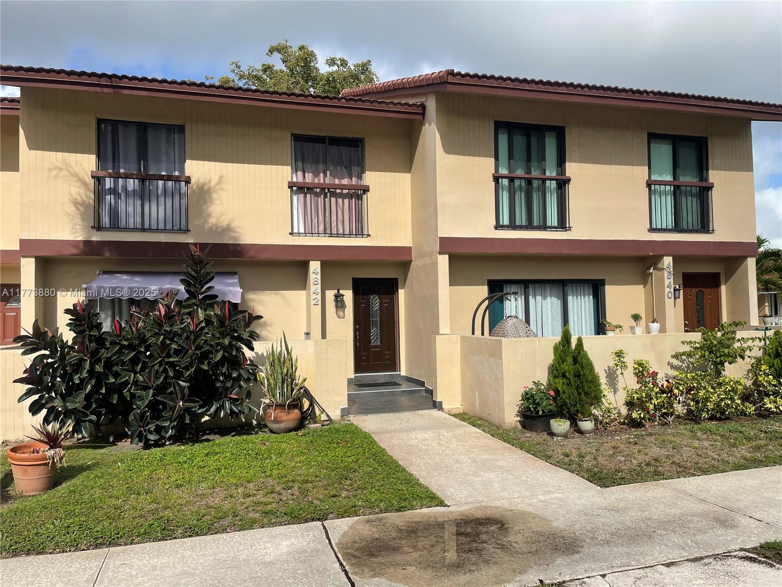 Rental Property at 4842 Sheridan St 2, Hollywood, Broward County, Florida - Bedrooms: 4 
Bathrooms: 3  - $3,500 MO.