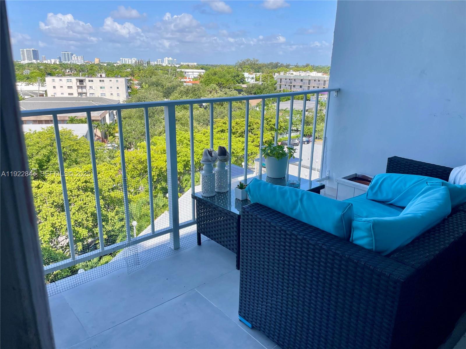 STANTON HOUSE CONDO - Residential