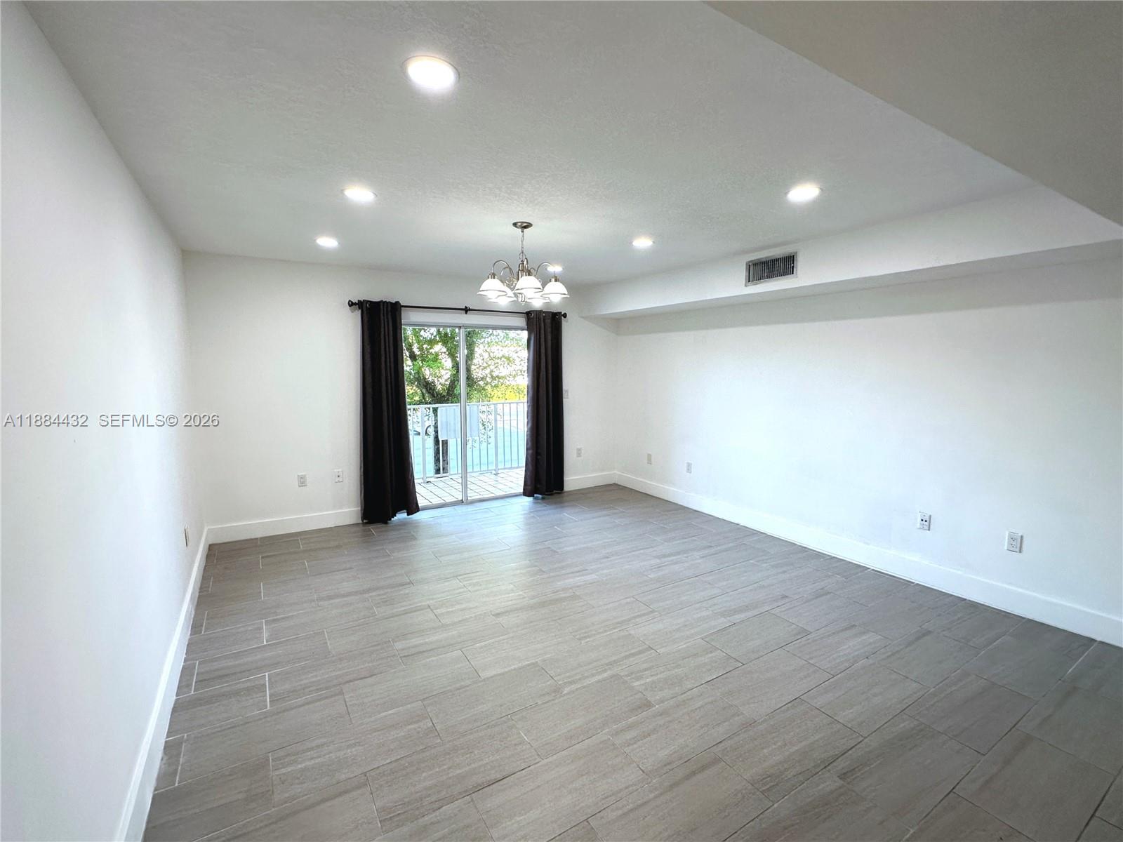 250 NW 107th Ave 202