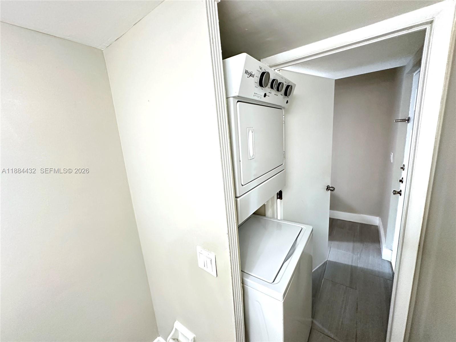 LAGUNA CLUB EAST CONDO - Residential