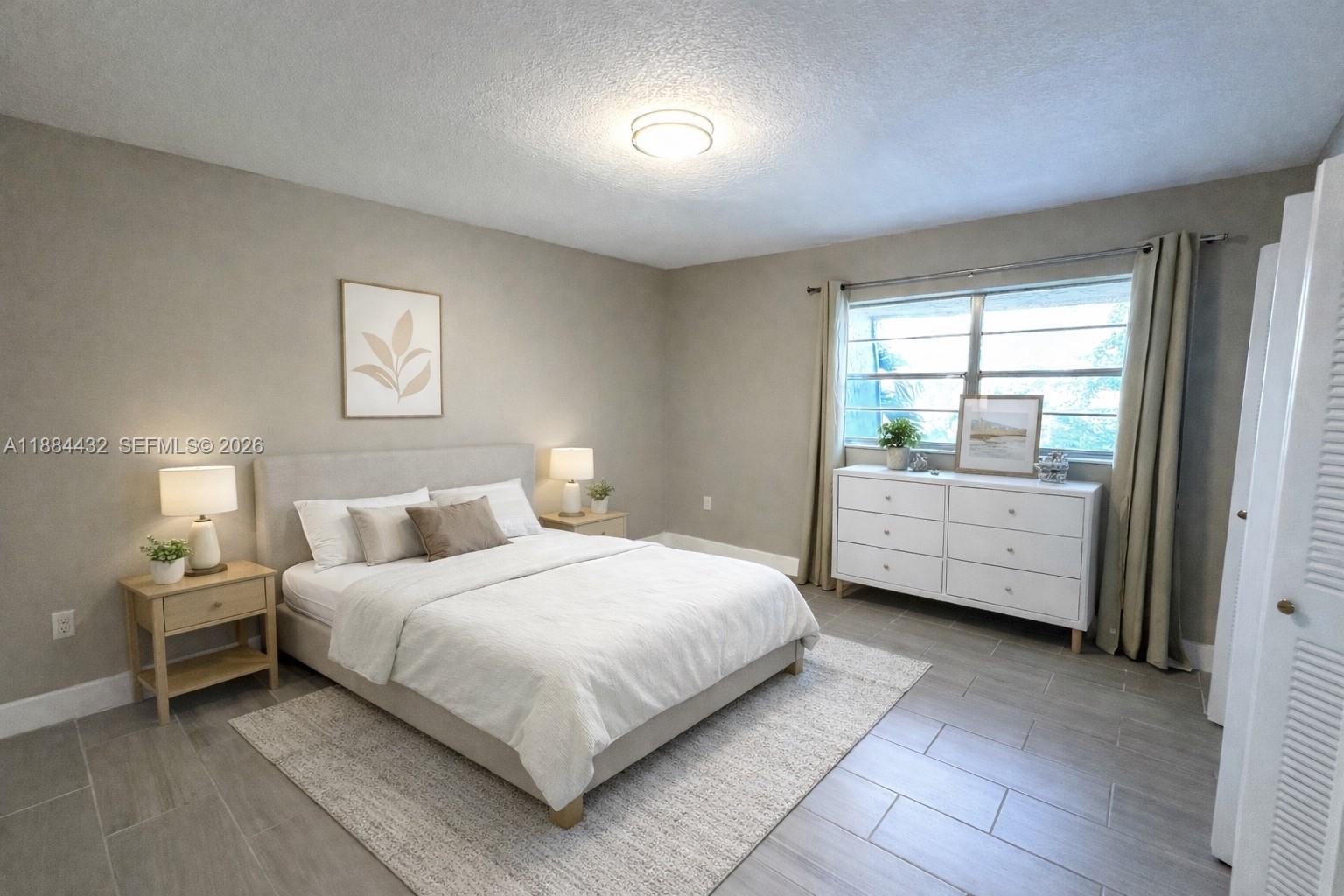 LAGUNA CLUB EAST CONDO - Residential