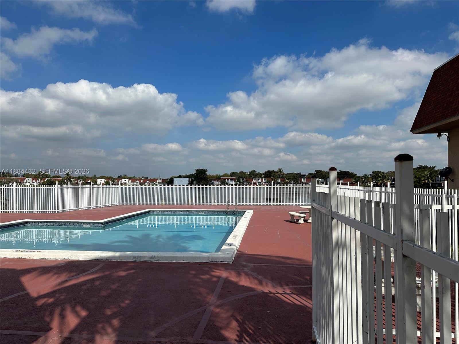 LAGUNA CLUB EAST CONDO - Residential