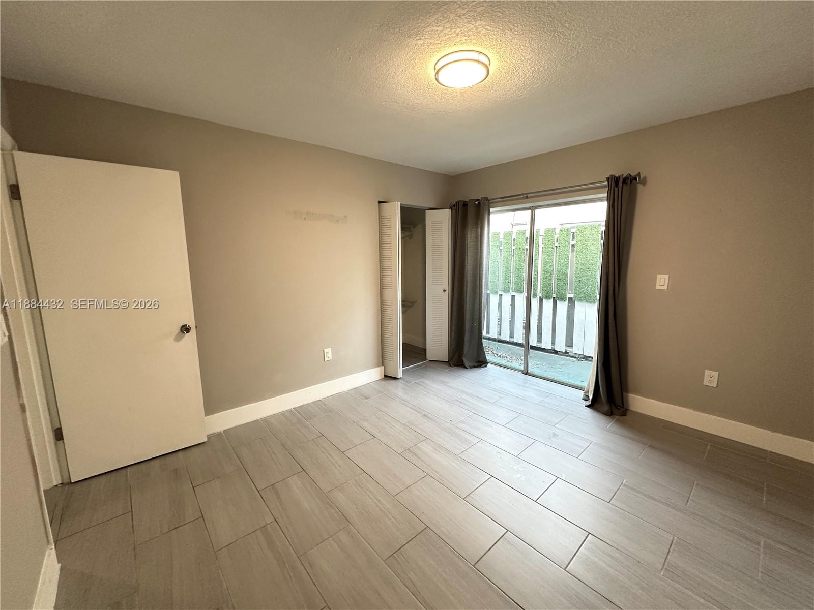 LAGUNA CLUB EAST CONDO - Residential