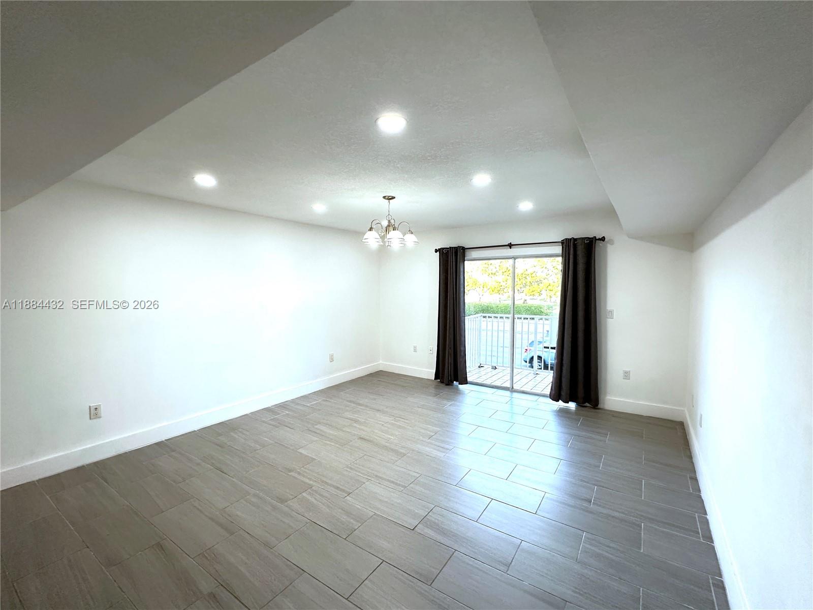 250 NW 107th Ave 202