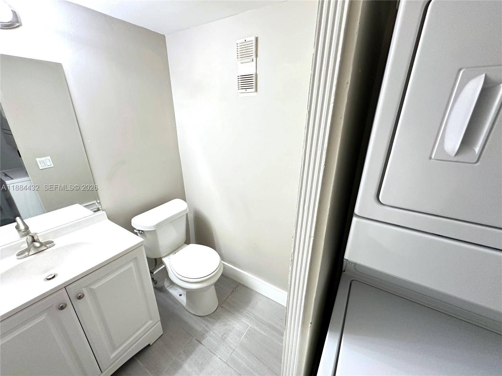 LAGUNA CLUB EAST CONDO - Residential