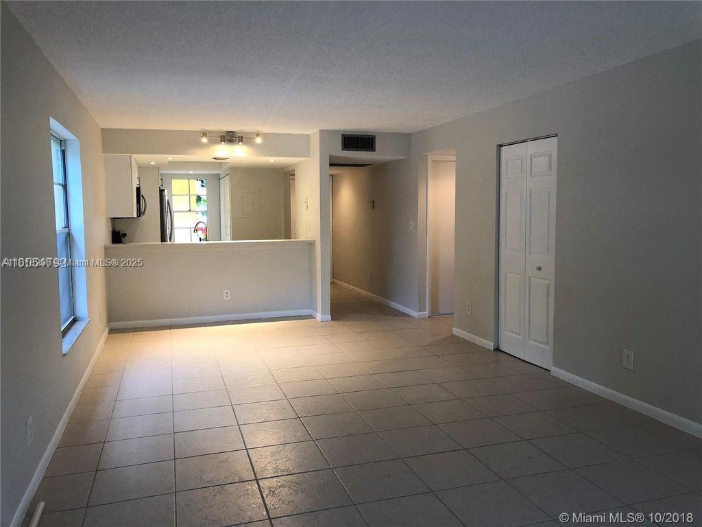 SHERWOOD GARDENS CONDO - Residential Lease