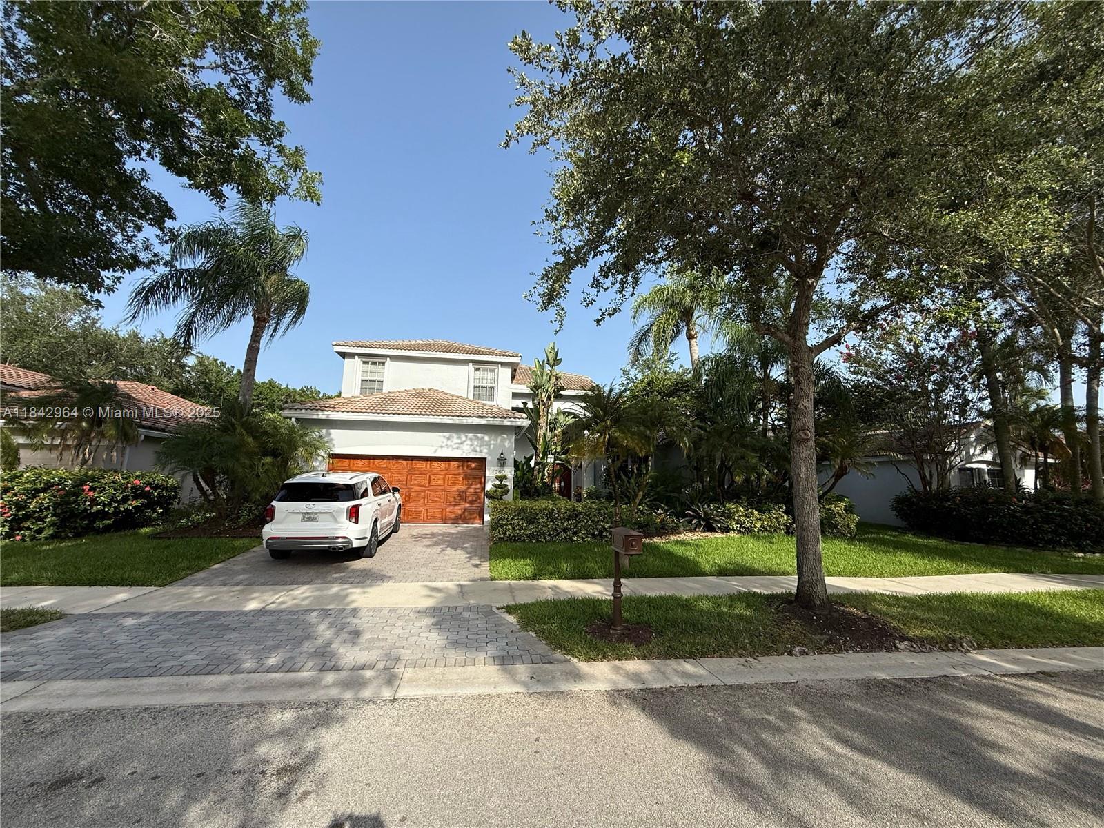 260 Montclaire Dr, Weston, FL, 33326/$1,199,000 1 260 Montclaire Dr
