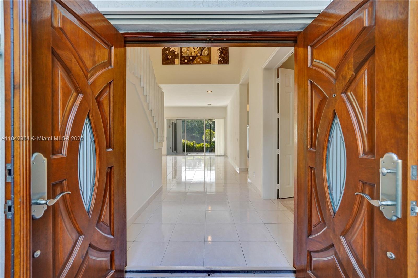 260 Montclaire Dr