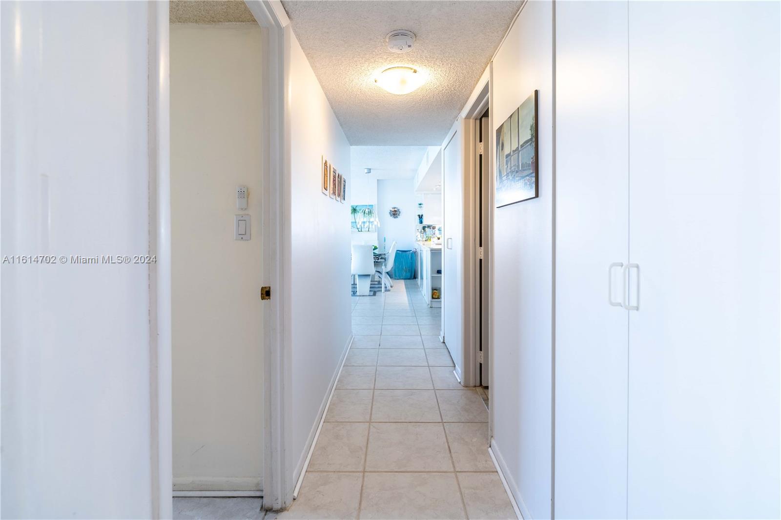 HALLMARK OF HOLLYWOOD CON - Residential
