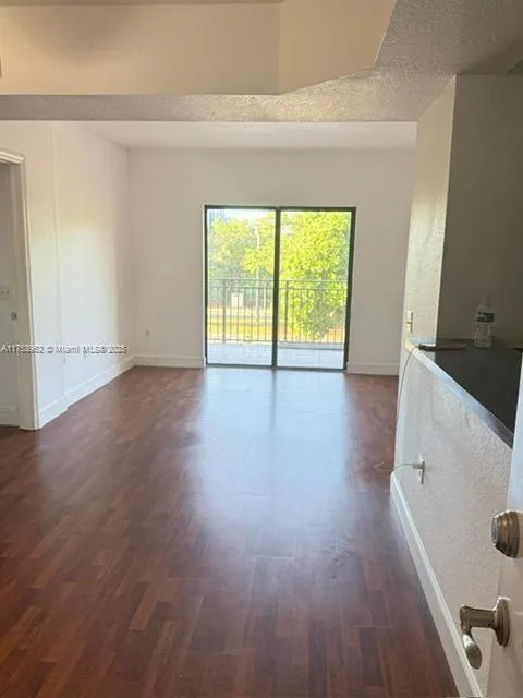 Miami, Florida 33172, United States, 3 Bedrooms Bedrooms, ,2 BathroomsBathrooms,Residential,Active,79246