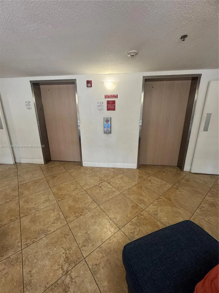 Miami, Florida 33172, United States, 3 Bedrooms Bedrooms, ,2 BathroomsBathrooms,Residential,Active,79246