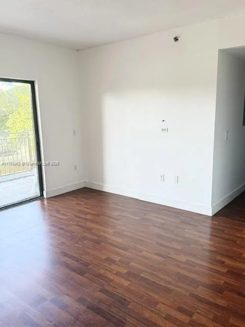 Miami, Florida 33172, United States, 3 Bedrooms Bedrooms, ,2 BathroomsBathrooms,Residential,Active,79246