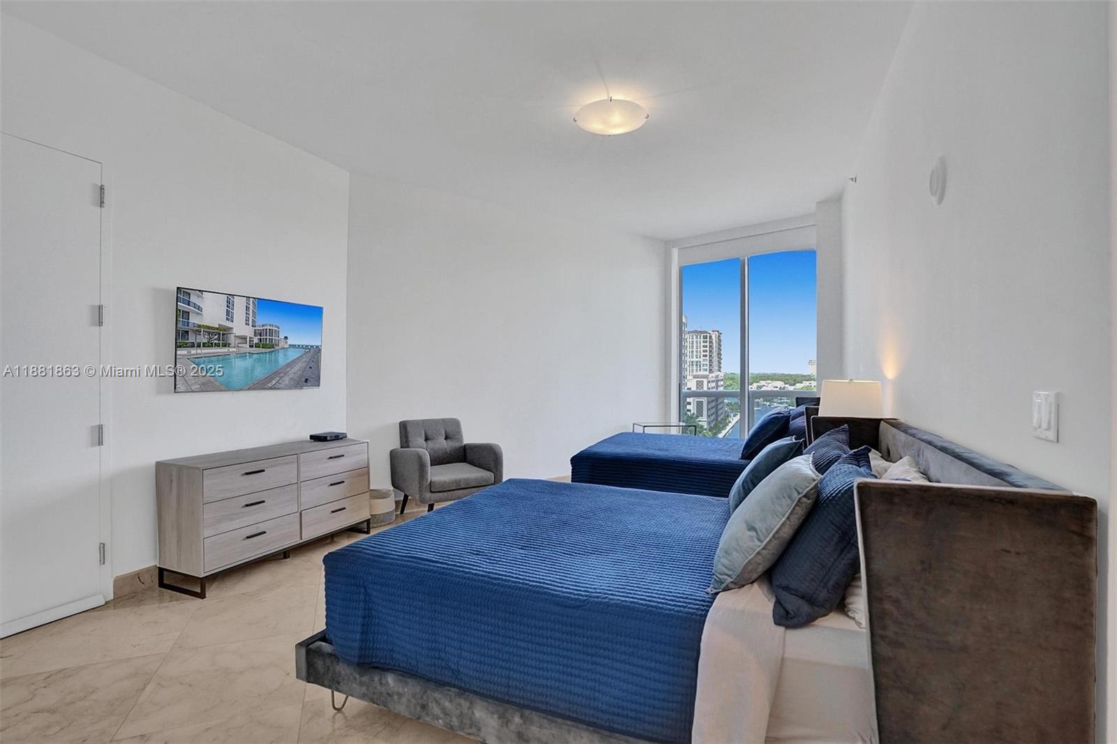 TDR TOWER I CONDO - Residential