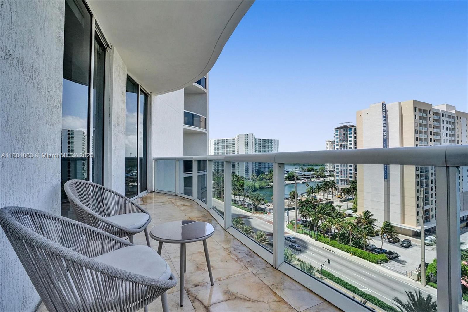 TDR TOWER I CONDO - Residential