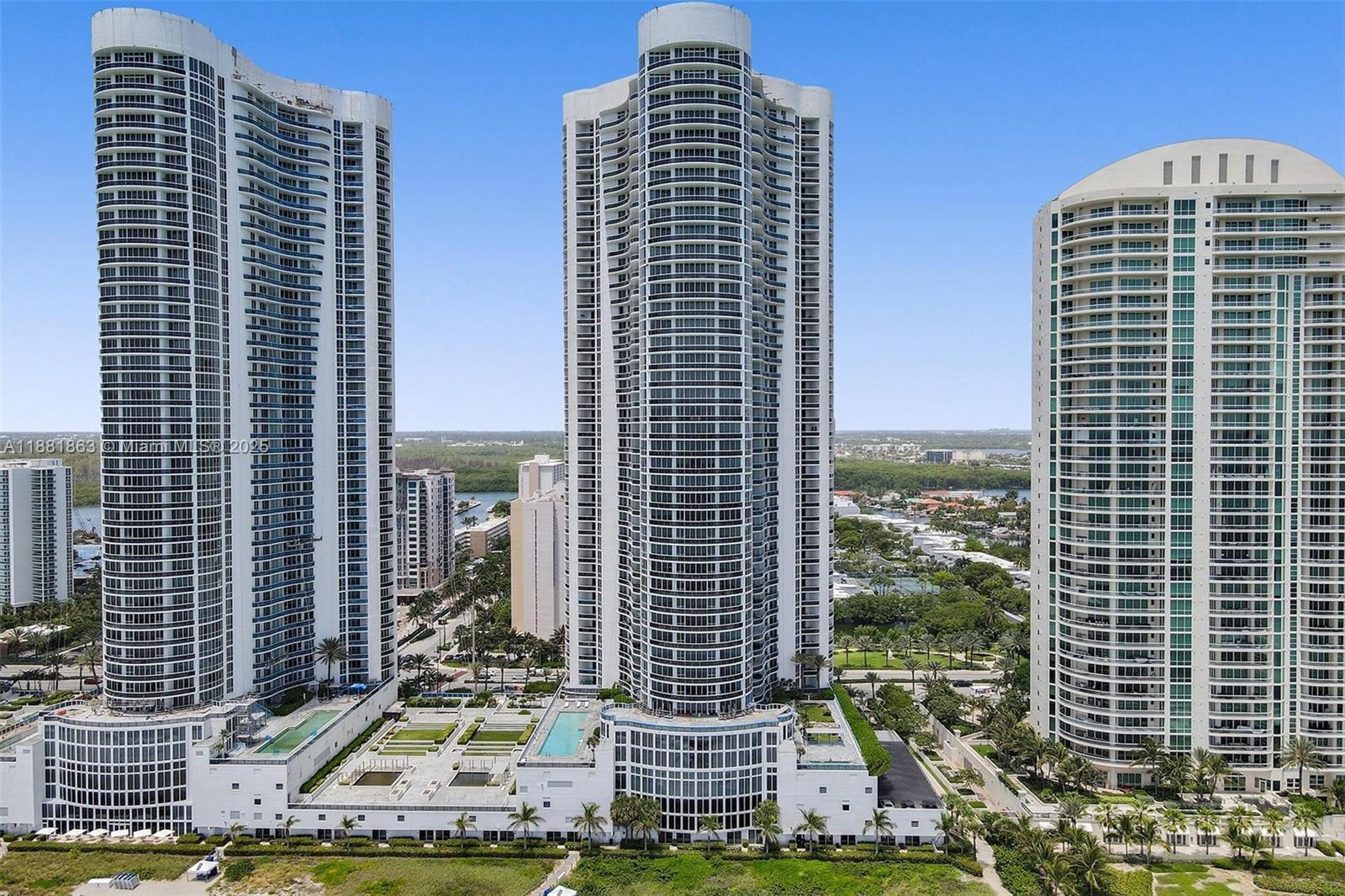 TDR TOWER I CONDO - Residential