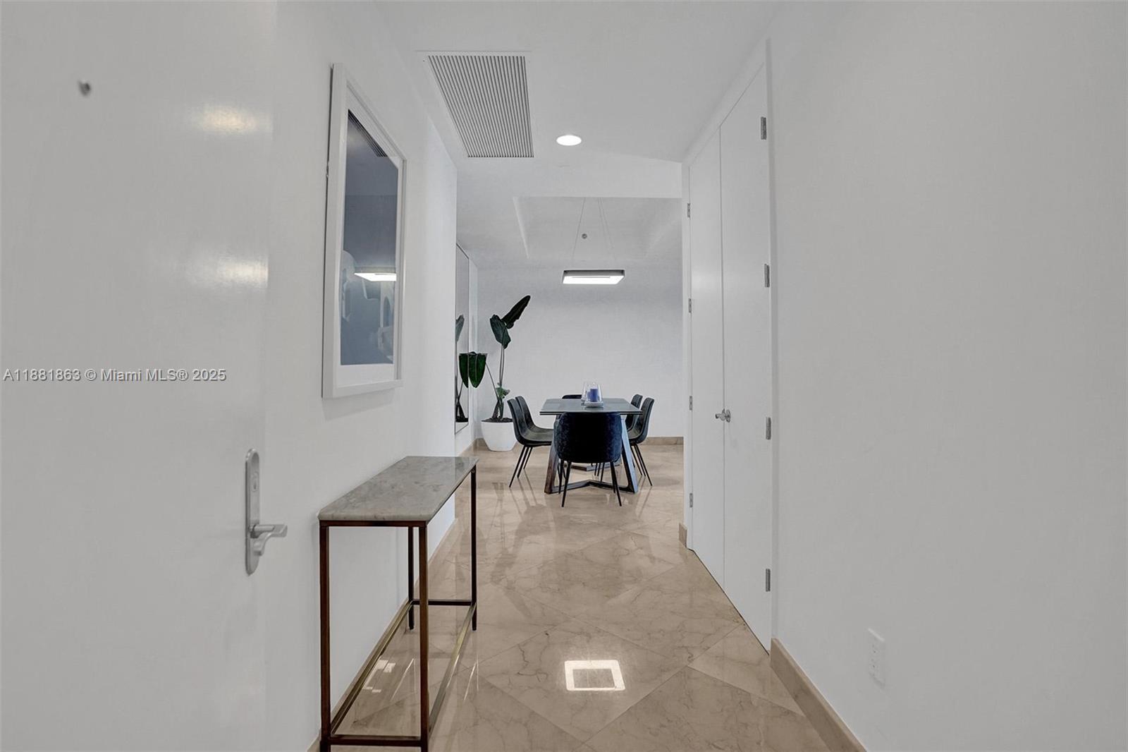 TDR TOWER I CONDO - Residential