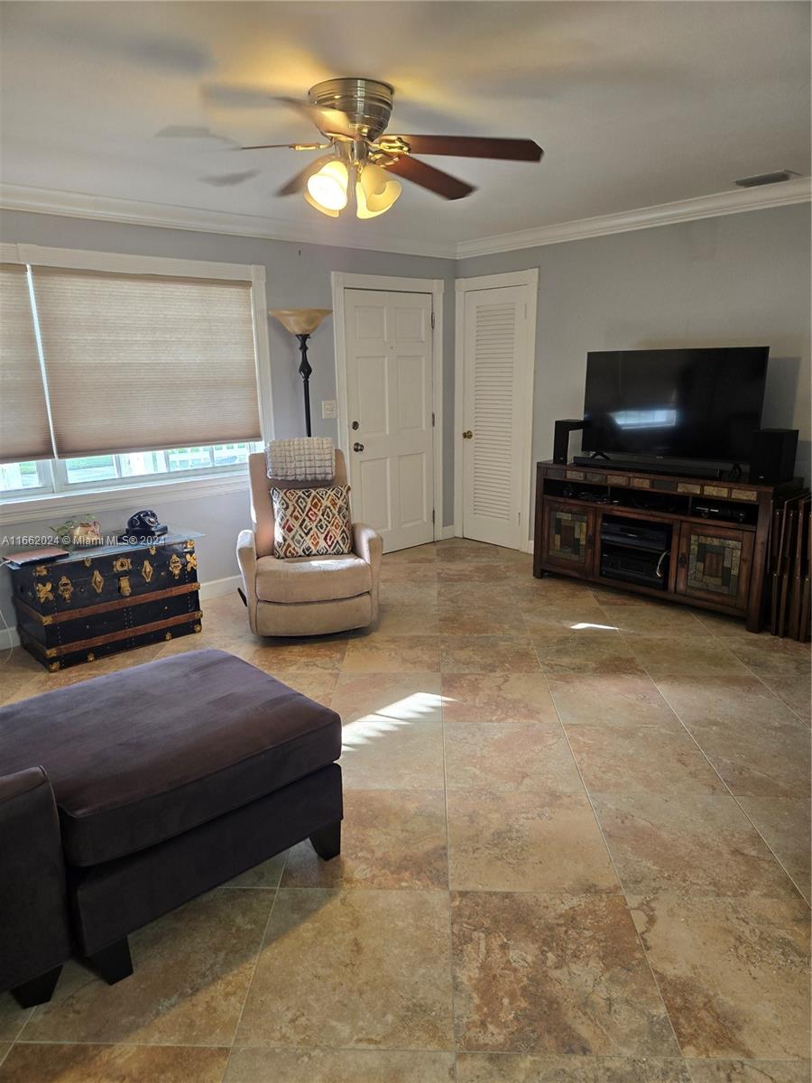 NORTH PALM BEACH VILLAGE - Residential
