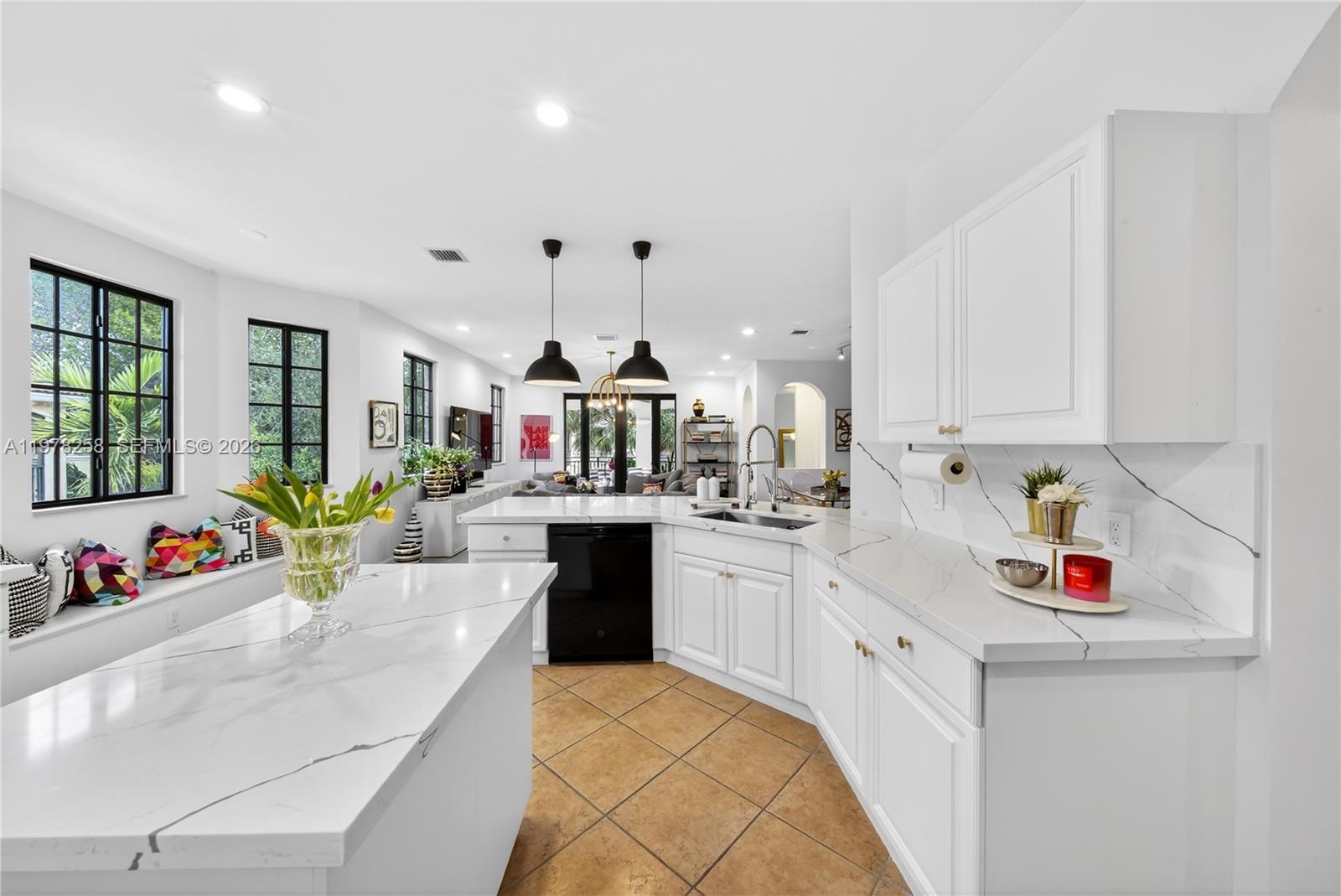 MARIPOSA POINTE AT WESTON - Residential