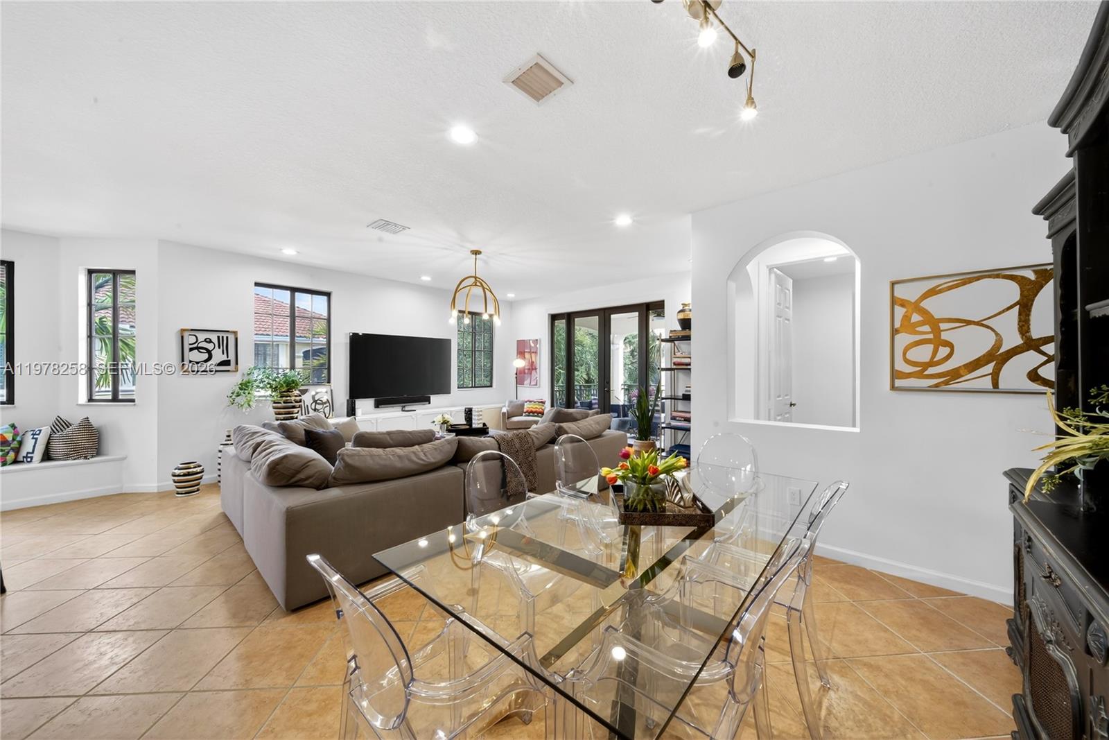 MARIPOSA POINTE AT WESTON - Residential